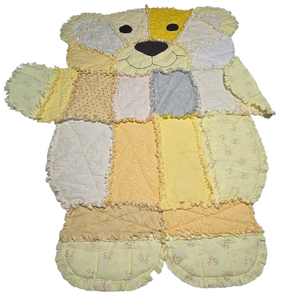 Patchwork Bear Quilt With Plush - Yellow and Cream - Picture 4 of 12